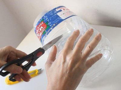 No tires esto del bidón de agua vacío: así de útil es para organizar cosas en tu hogar