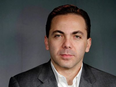 Cristian Castro emociona al público tras compartir recuerdos con su ser más querido