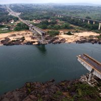 Encuentra cuerpo de decimotercera víctima del derrumbe de puente en Brasil; 4 siguen desaparecidos