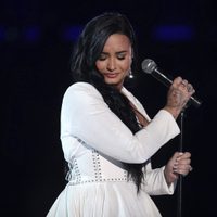 Con el corazón roto: Demi Lovato “ahoga” sus penas en una desgarradora canción