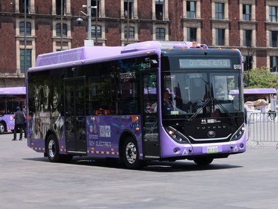 Presentan el Centrobús “Ruta de las Heroínas Indígenas"; tendrá 33 paradas en el Centro Histórico