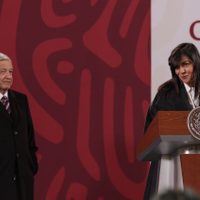 García Vilchis destaca a Chumel y Claudio X. González en recuento de "mensajes de odio" durante 2022