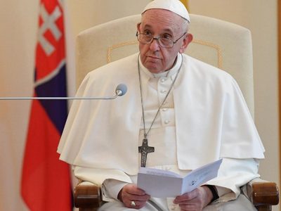 El Papa apela a una Iglesia que deje más libertad para atraer a las "nuevas generaciones"