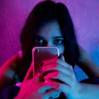 Instagram es tóxico para muchas adolescentes y sus dueños lo saben: informes reveladores