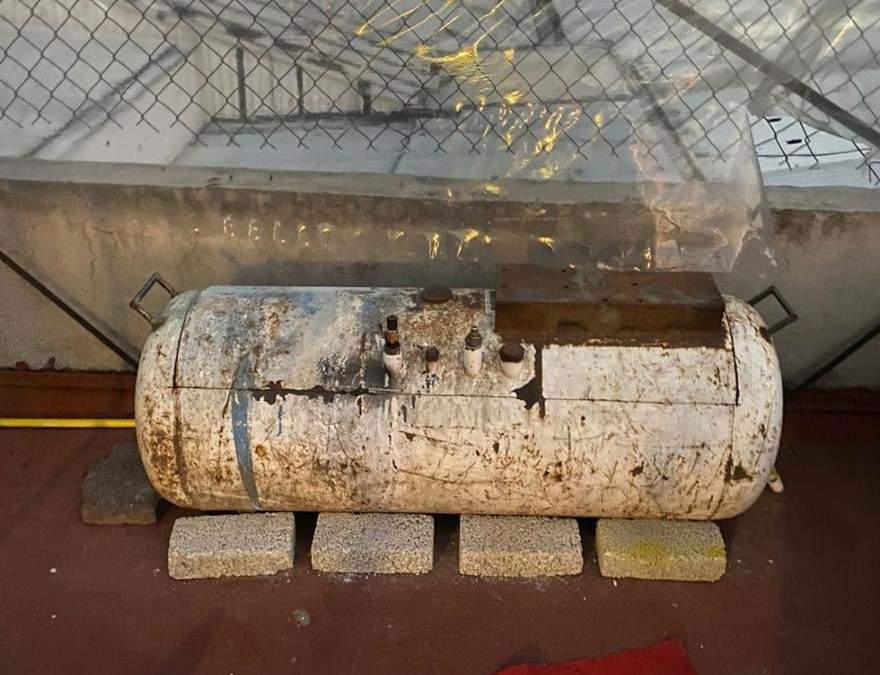 Droga hallada en aparente tanques de gas