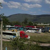 Liberan alrededor de 100 vehículos retenidos en Michoacán
