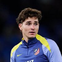 Los dos gigantes de Europa que se pelean por Julián Álvarez