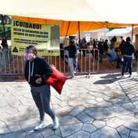 Ascenso de hospitalizaciones redujo su velocidad, pero semáforo para la CDMX se mantiene en naranja