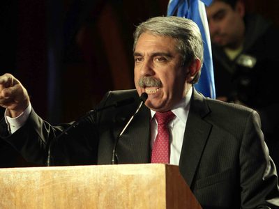 "Da asco": el inclemente cruce de Aníbal Fernández contra Mauricio Macri