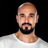 El 2022 podría ser el año en que Abel Pintos deje de lado la música para dedicarse de lleno a esto