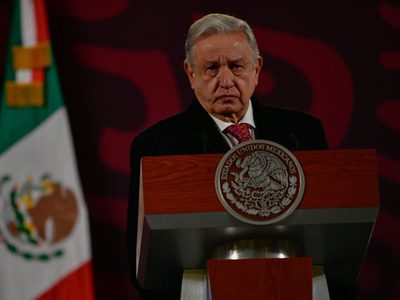AMLO carga contra Azucena Uresti por tercer día consecutivo: ha estado en contra de nosotros siempre