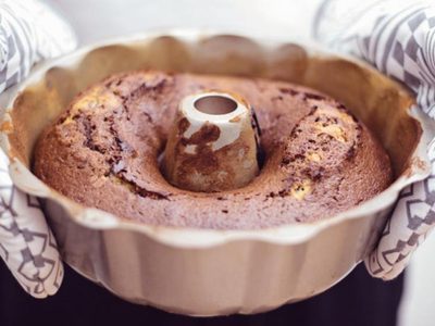 No sufrás más: el truco para desmoldar tus bizcochuelos perfectos y que no se peguen