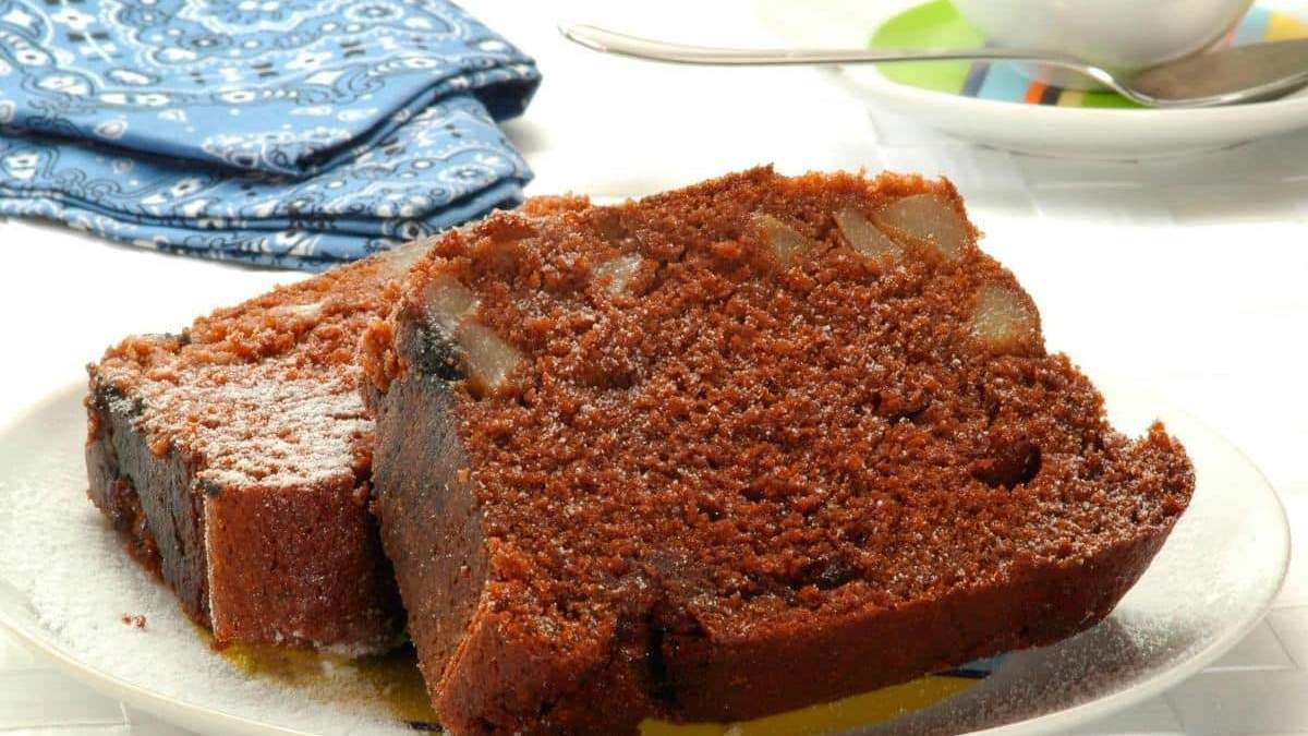Cómo hacer un exquisito budín de chocolate y pera. Fuente: (X)