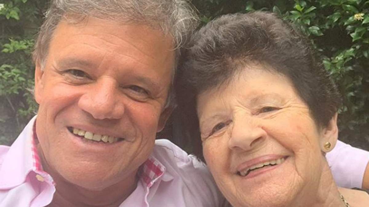 Enrique Sacco y su madre, Yolanda. Fuente: (Instagram).