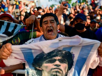 Neuquén marcha para pedir justicia por Maradona