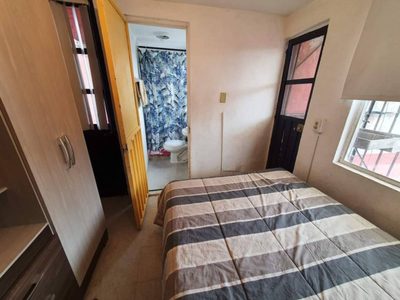 Anuncian la renta de un cuarto de azotea en la Condesa y desatan indignación y burlas