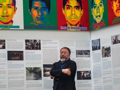 Ai Weiwei honra a los 43 de Ayotzinapa con instalación en el MUAC