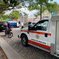 Rayo mata a dos trabajadores en Colima