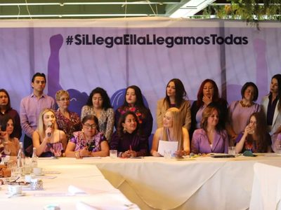 Surge frente feminista en apoyo a Claudia Sheinbaum