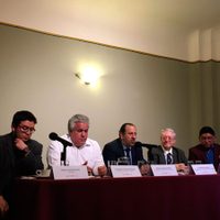 Poetas y escritores presentan la Academia Mexicana de Poesía