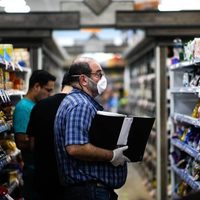 Una familia de Neuquén necesitó más de 100 mil pesos para cubrir la canasta básica total en marzo