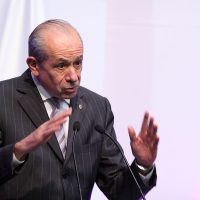 Politécnicos repudian con marcha su adscripción a la SEP
