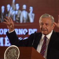 A los tecnócratas y neoliberales les obsesionan las cifras, afirma López Obrador