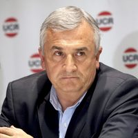Denuncian al gobernador Morales por “hostigamiento y persecución”