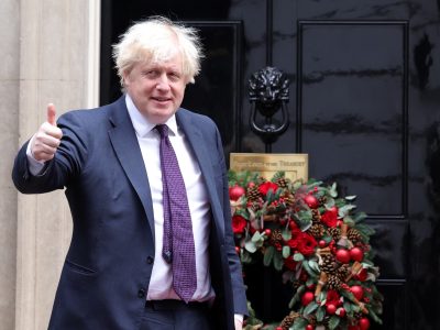 Johnson ve moción de censura como "oportunidad de oro" para poner fin a "meses de especulación"