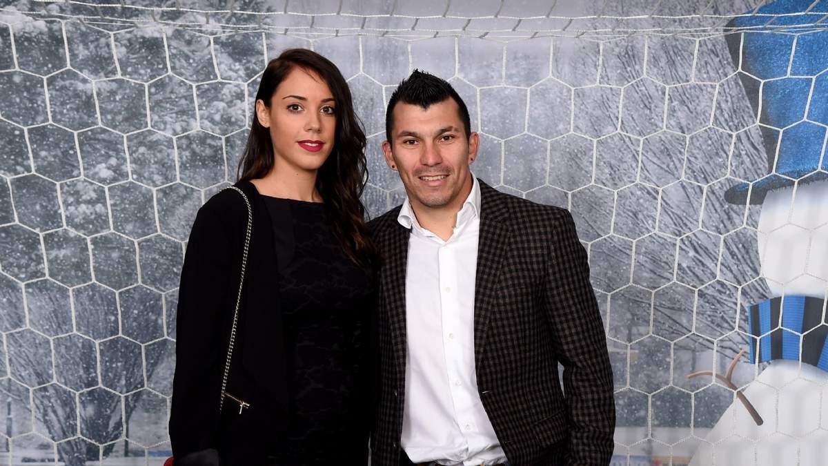Cristina Morales y Gary Medel. Fuente: (Instagram)