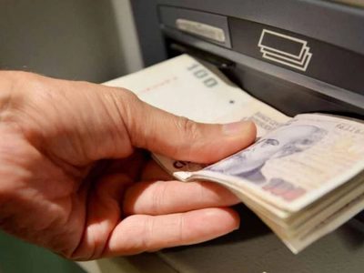 Se registró una fuerte caída en los salarios de los empleados públicos