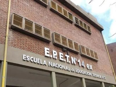 Una docente de la EPET 14 de Neuquén fue insultada y amenazada durante una reunión de padres