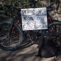¡Sheinbaum, te ganó la farándula!, gritan en Xochimilco al 'clausurar” sets de Hernán y Mexica