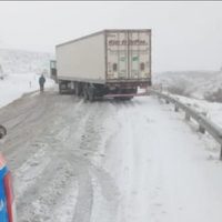 Ante el alerta por vientos y nevadas, obligan llevar cadenas para quienes transitan por rutas cordilleranas