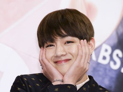 La serie coreana en la que V de BTS hizo su debut como actor y está disponible en Netflix