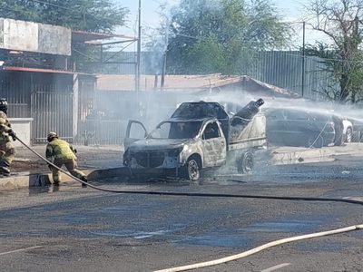 Explota vehículo repartidor de gas LP de Silza en la vía pública de Mexicali (Video)