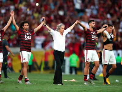 Flamengo y una victoria agónica e idéntica a la final ante River