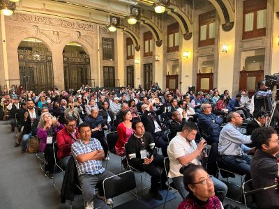 Sheinbaum celebra primer encuentro de youtubers y comunicadores en Palacio Nacional