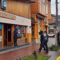 Detuvieron a un dealer en pleno centro de San Martín de los Andes