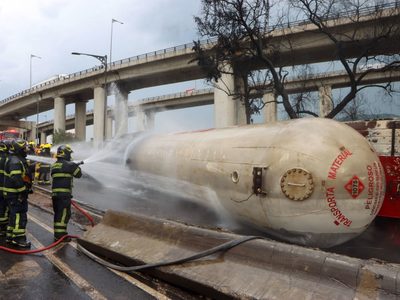 Empresa dueña de pipa, con permiso de 30 años para transportar gas LP