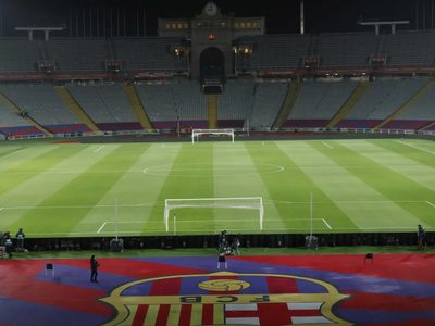 Barcelona pospone su partido contra el Osasuna tras la muerte de un miembro de su personal médico