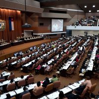 Parlamento cubano nomina a Miguel Díaz-Canel como sucesor de Raúl Castro