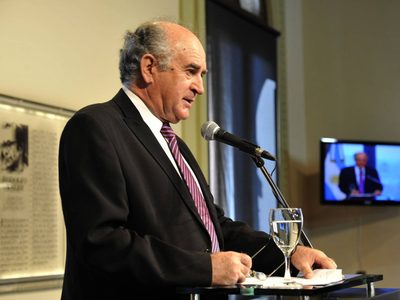 Parrilli apuntó contra el entorno de Macri: "Vamos a ver cómo ganaron la plata que blanquearon"