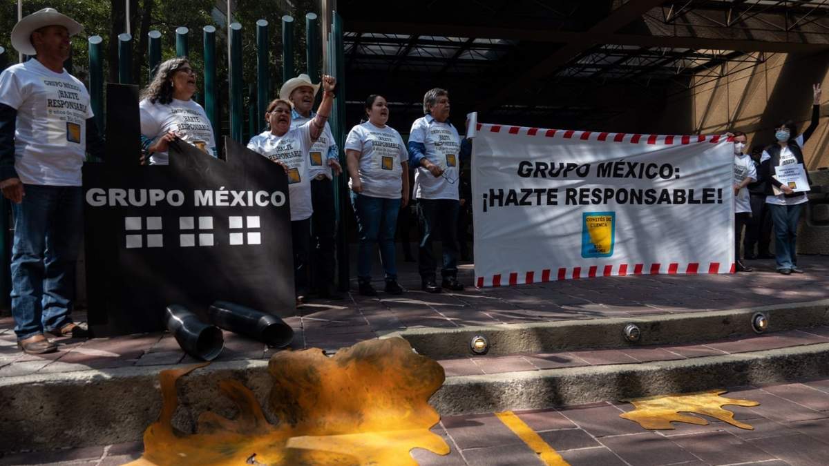 Protesta en 2022 contra Grupo México