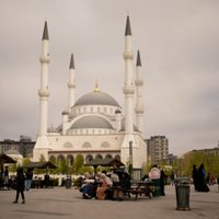 Fuerte sismo de magnitud 6.2 sacude Estambul; hay más de 230 personas heridas