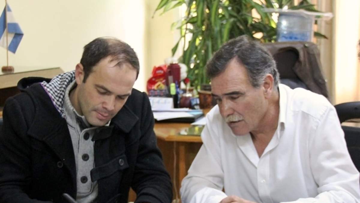 Esteban Cimolai junto a Javier Bertoldi. Fuente: (Tu Noticia).