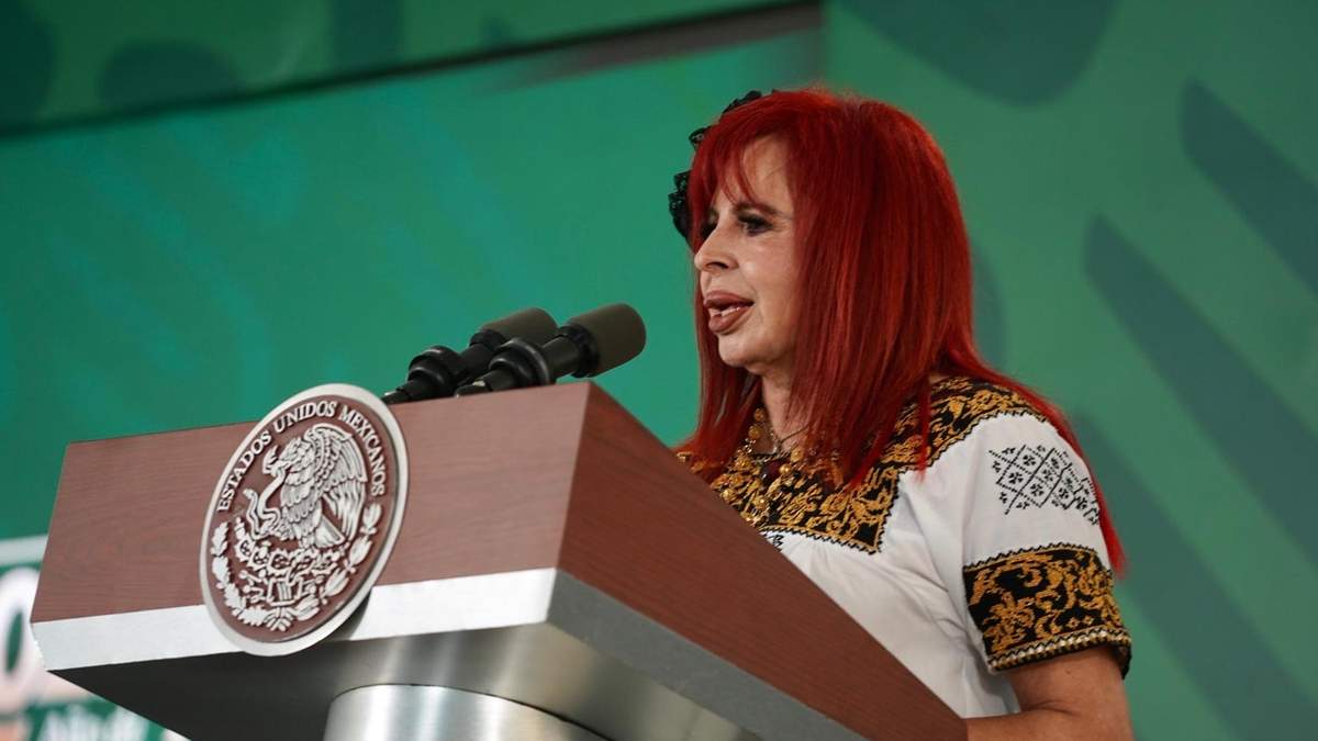 Adulaciones al presidente