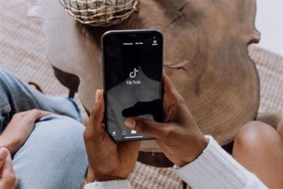 EU amenaza con prohibir TikTok