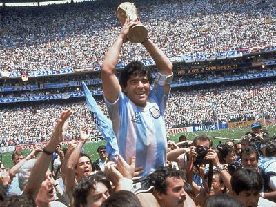 Murió Diego Armando Maradona