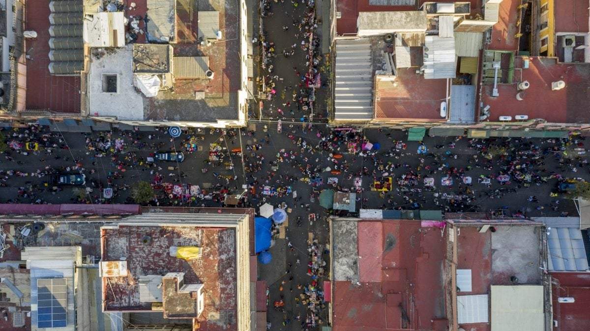 Una vista aérea de la esquina de Calle del Carmen y República de Colombia en el Centro Histórico